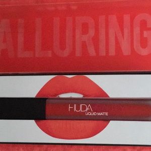 Huda beauty liquid matte lip stick
